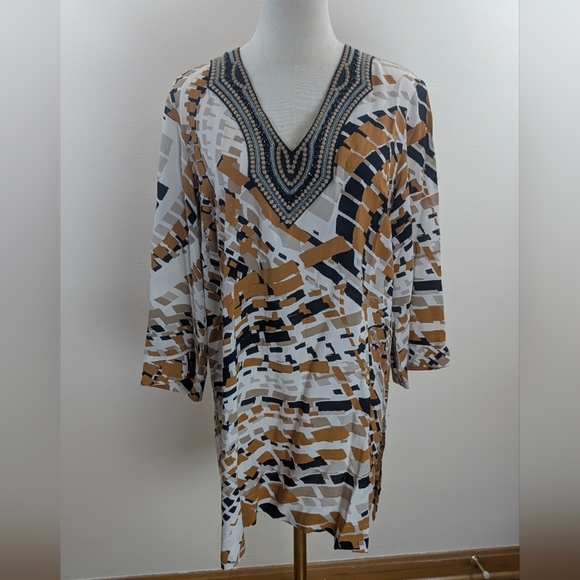 Dennis Basso Women's Size Small Abstract V-Neck Tunic in Black, Brown, and White - Picture 12 of 12